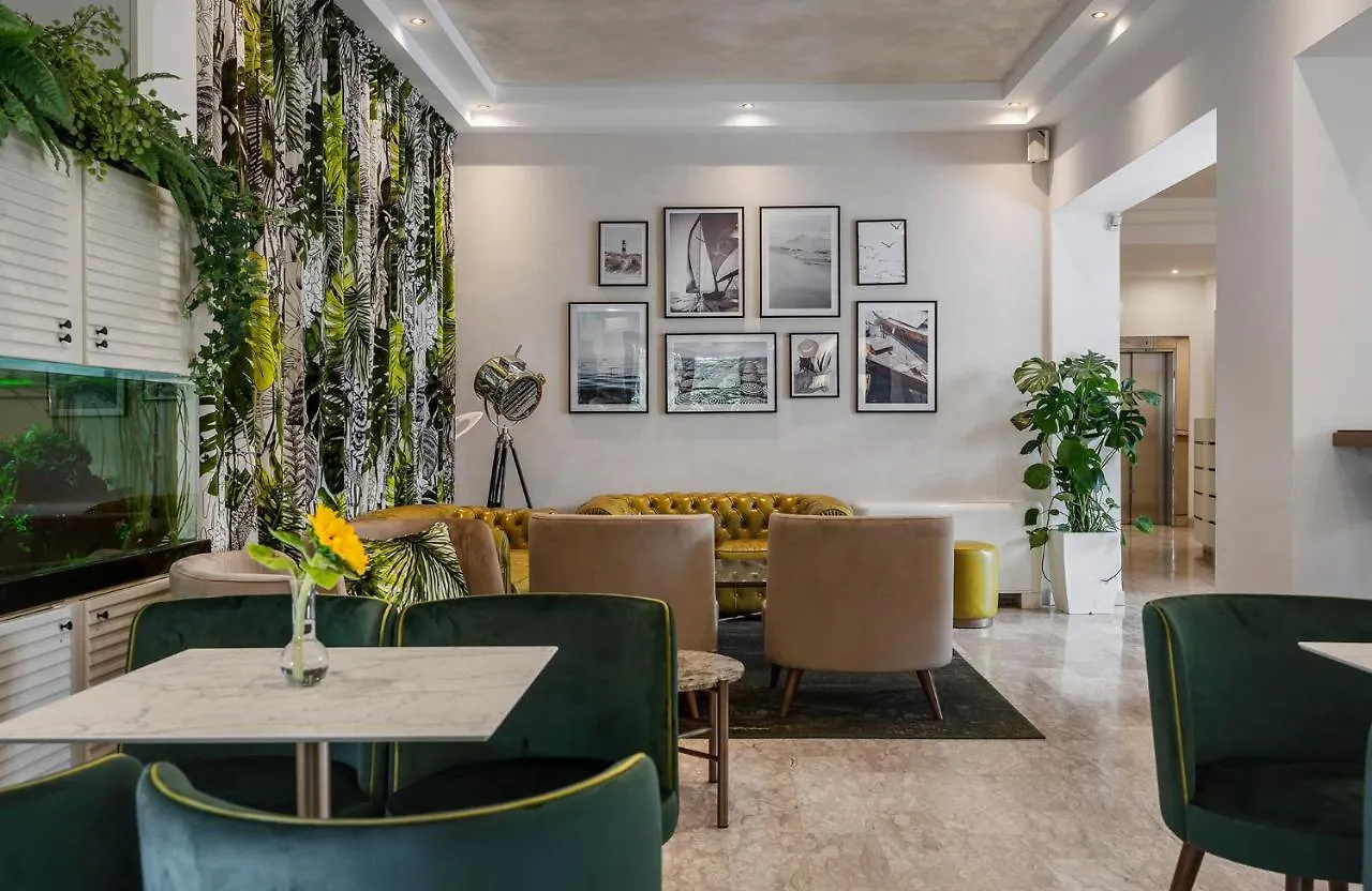 Hotel Stella Riccione 3*,  Italia