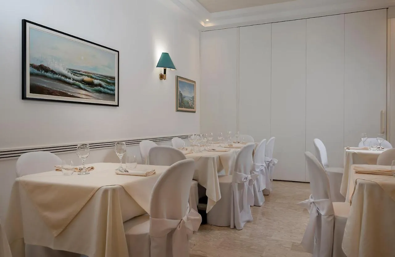 Hotel Stella Riccione 3*,  Italia